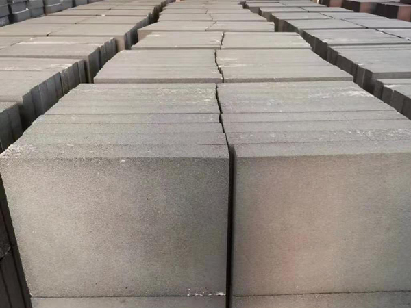 安全與舒適并重：防火發泡玻璃保溫板助力建筑防火與能效升級